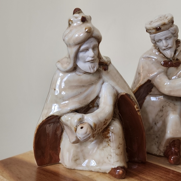 Glazed Ceramic Nativity Scene Set Rustic Minimalist Christmas Decor - Picture 10 of 14